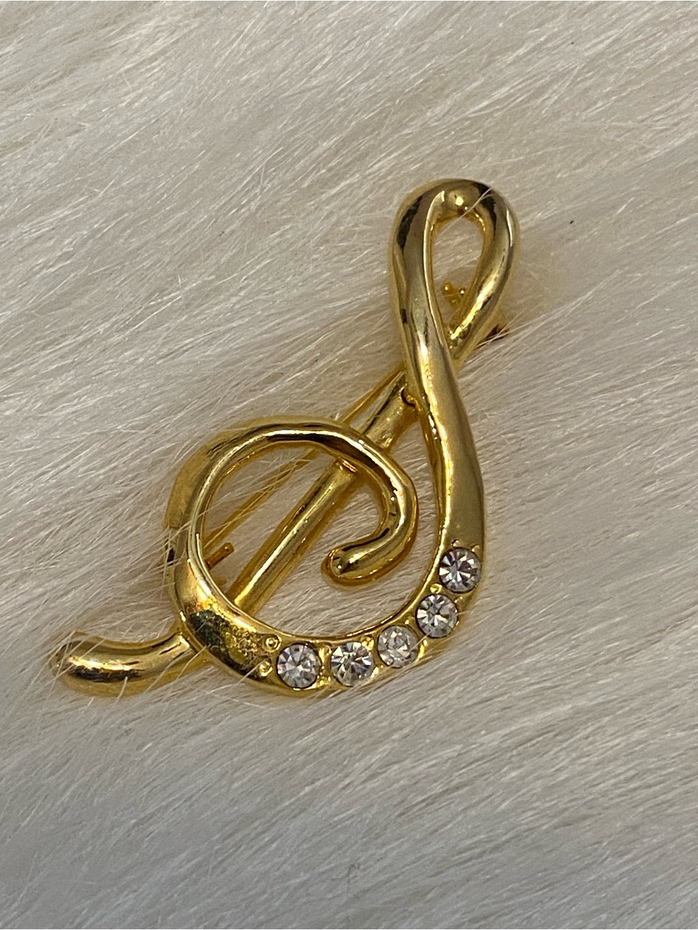 Gold Treble Clef Music Note Brooch Pin Crystal Accent Rhinestone